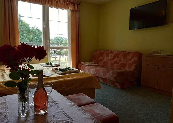 Anna Kwatera prywatna *